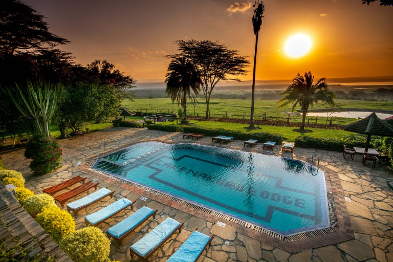 4-days-masai-mara-lake-nakuru-lodge-safari-1