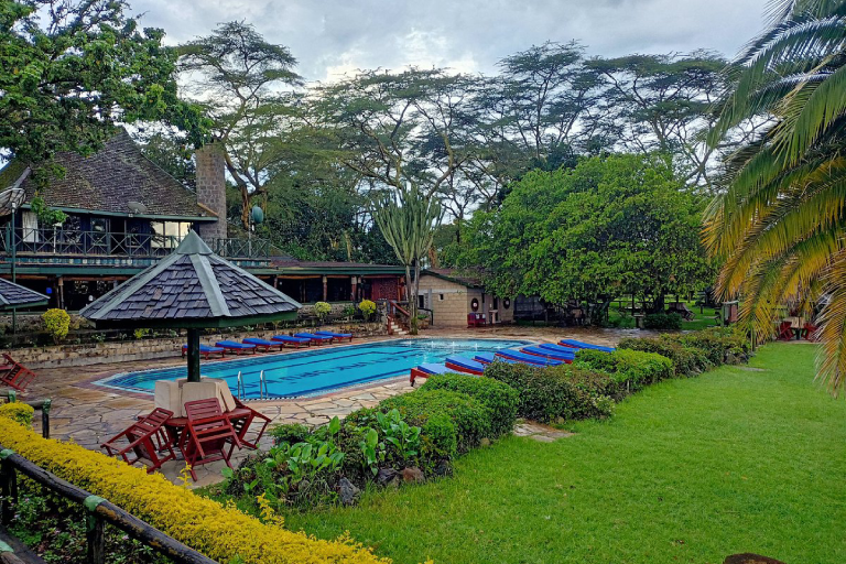 7-days-samburu-l-nakuru-masai-mara-lodge-safari-2
